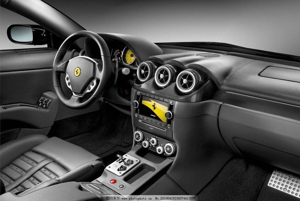 汽车仪表台图片