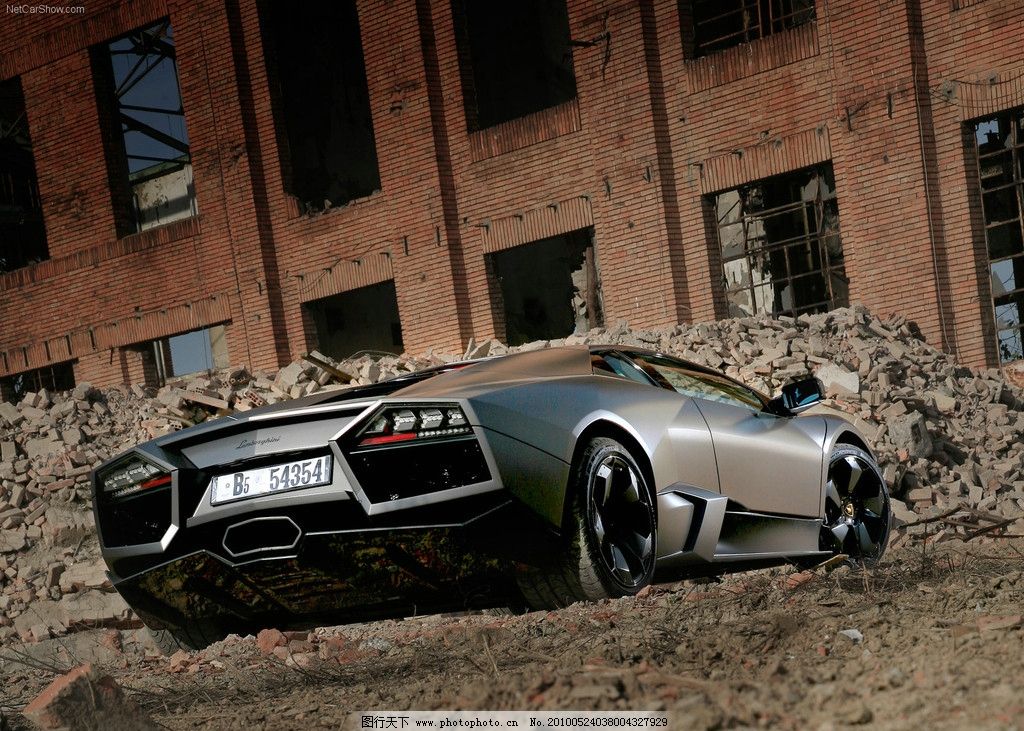 兰博基尼雷文顿1图片